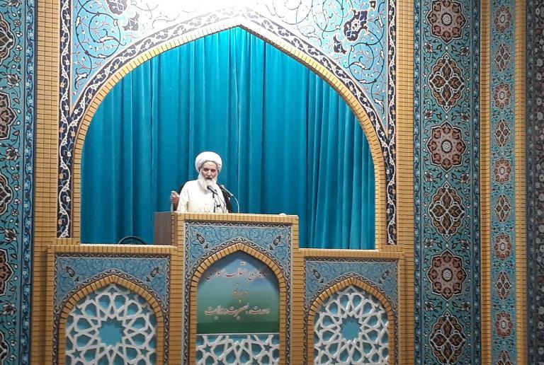 حمايت از كالاي ايراني به اشتغالزايي جوانان كمك مي كند حمايت از كالاي ايراني به اشتغالزايي جوانان كمك مي كند