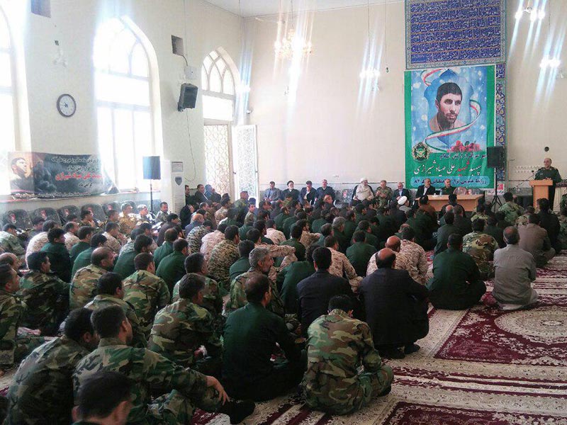 مشكلات موجب فراموشی خدمات انقلاب نشوند مشكلات موجب فراموشی خدمات انقلاب نشوند