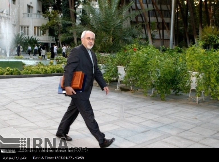 Zarif, Tacikistan’a doğru hareket etti Zarif, Tacikistan’a doğru hareket etti