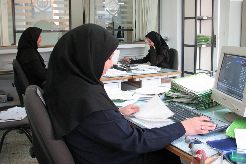 نرخ مشاركت اقتصادی زنان 49 درصد كمتر از مردان است نرخ مشاركت اقتصادی زنان 49 درصد كمتر از مردان است