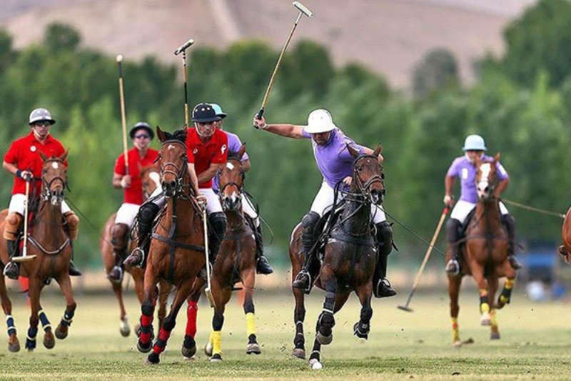 اولين گروه سواركاران گيلاني براي فراگيري چوگان عازم تهران شدند