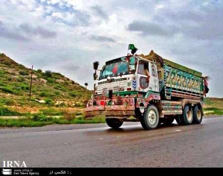 افغانستان و پاكستان برای رفع موانع تجارت دوجانبه توافق كردند