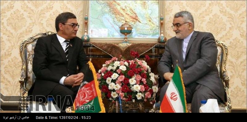 اعلی ایرانی رکن پارلیمنٹ کا ایران اور افغانستان کے درمیان مشترکہ دفاعی تعاون بڑھانے پر زور اعلی ایرانی رکن پارلیمنٹ کا ایران اور افغانستان کے درمیان مشترکہ دفاعی تعاون بڑھانے پر زور