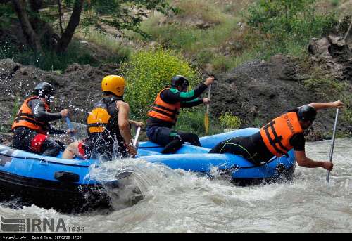 Wildwasser-Rafting Touren in Chalous, im Norden Irans