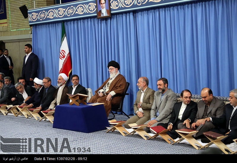 مسلم حکمران اور اقوام صہیونیوں کیخلاف اٹھ کھڑے ہوں: آیت اللہ خامنہ ای مسلم حکمران اور اقوام صہیونیوں کیخلاف اٹھ کھڑے ہوں: آیت اللہ خامنہ ای