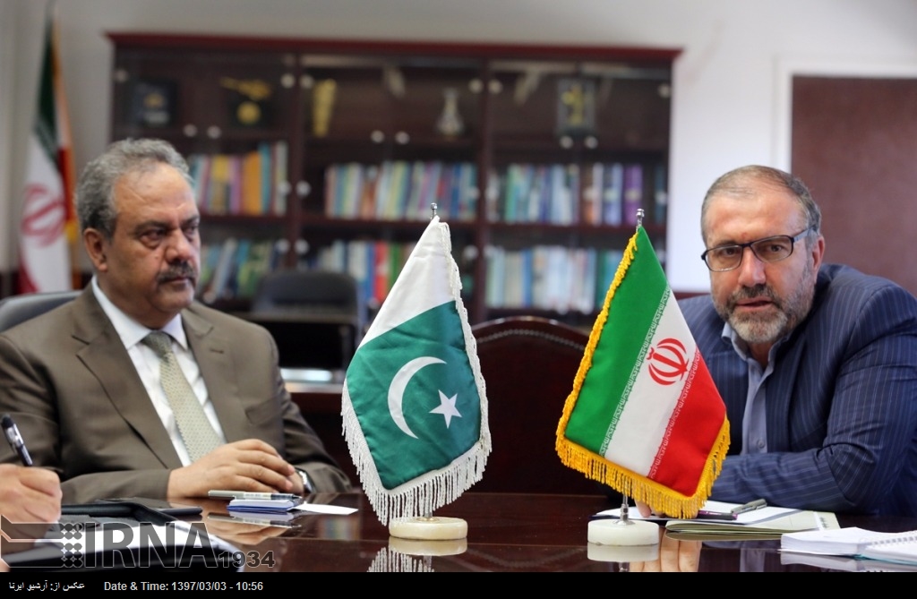 ایران اور پاکستان کی سیکورٹی اور معیشت ایک دوسرے سے جڑی ہوئی ہیں ایران اور پاکستان کی سیکورٹی اور معیشت ایک دوسرے سے جڑی ہوئی ہیں