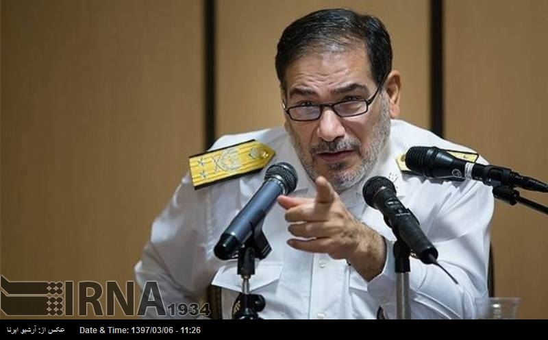 ایران ہرگز امریکہ کی خواہشات کےسامنے سرِ تسلیم خم نہیں کرے گا:ایڈمیرل شمخانی ایران ہرگز امریکہ کی خواہشات کےسامنے سرِ تسلیم خم نہیں کرے گا:ایڈمیرل شمخانی