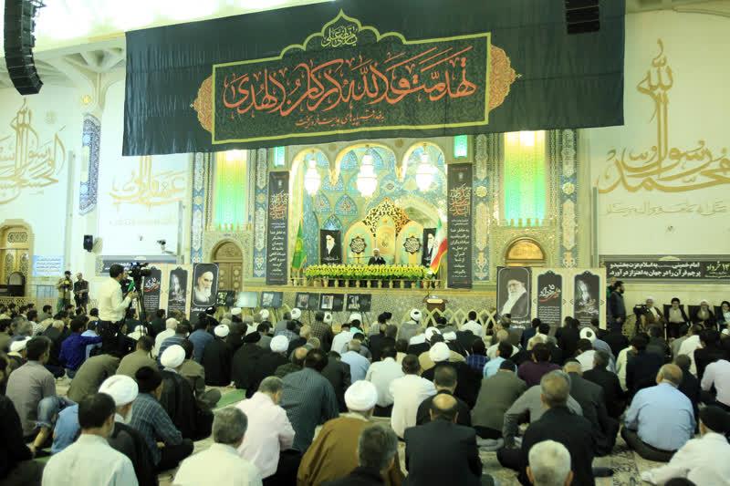 مراسم سالگرد ارتحال امام خمینی در قم برگزار شد مراسم سالگرد ارتحال امام خمینی در قم برگزار شد