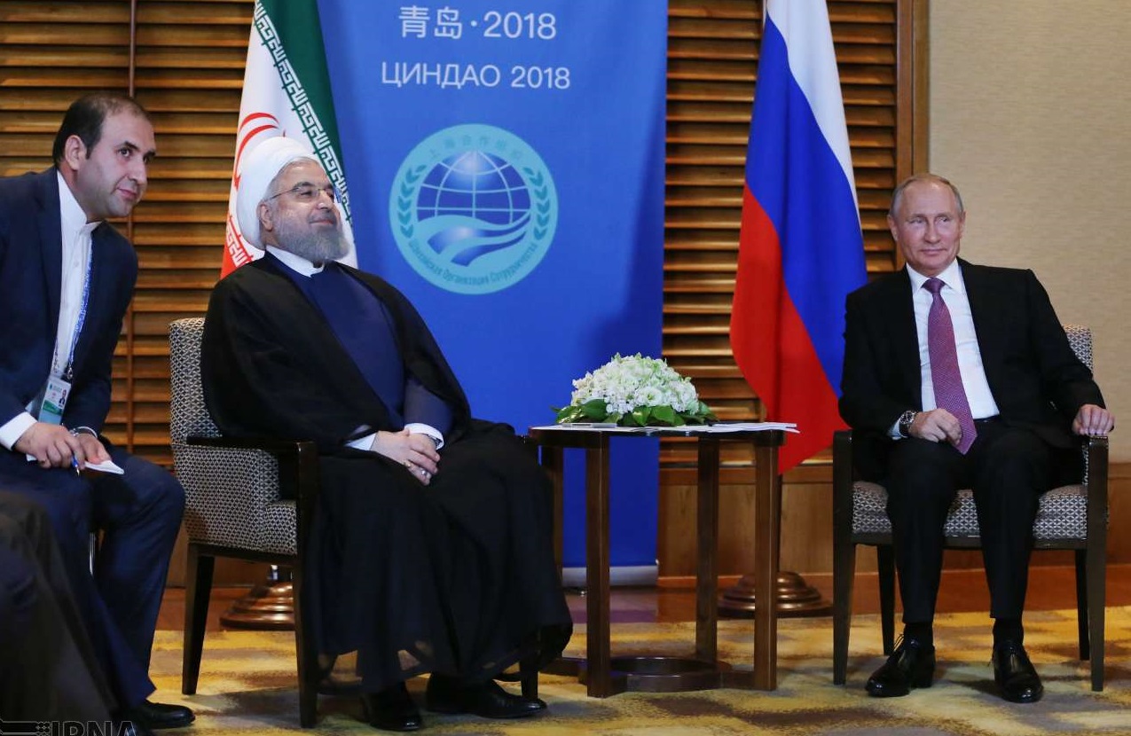 روحاني يلتقي بالرئيس الروسي