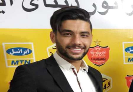 شريفي: پنجره هم باز نشود، كنار پرسپوليس مي‌مانم