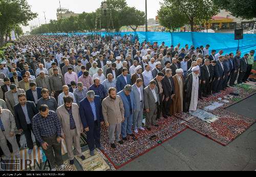 آیین کرمانشاهیان در جشن یک‌ ماه عبادت و پاکیزگی