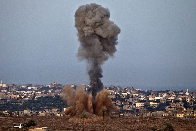 Israel air strike injures 2 Palestinians in Gaza