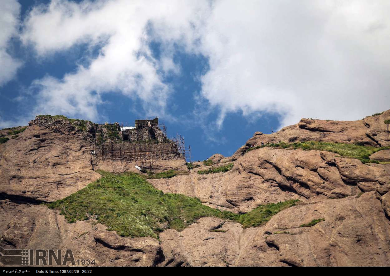 پرونده قلعه الموت قزوین برای ثبت جهانی تکمیل شد