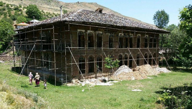 بناي تاريخي امان الله خان در املش مرمت مي شود