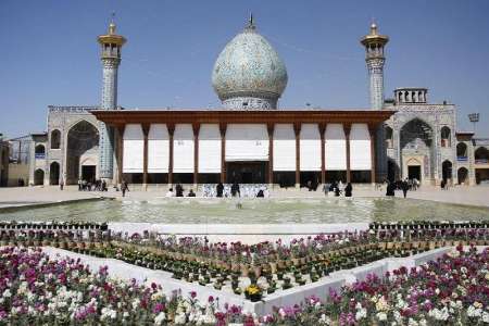 حضرت شاهچراغ (ع) به گردشگران خارجي معرفي شود