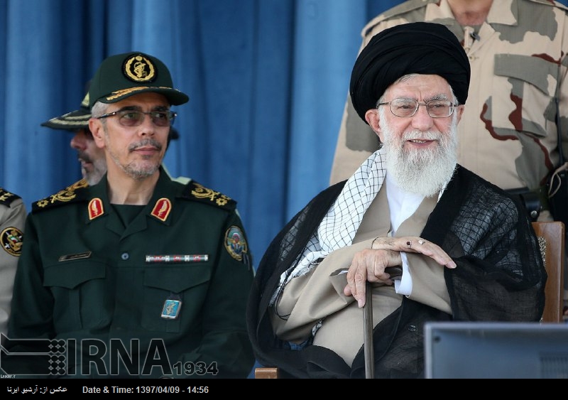 دشمنوں کیخلاف قوم کیساتھ رابطوں کو مضبوط کیا جائے: ایرانی سپریم لیڈر دشمنوں کیخلاف قوم کیساتھ رابطوں کو مضبوط کیا جائے: ایرانی سپریم لیڈر