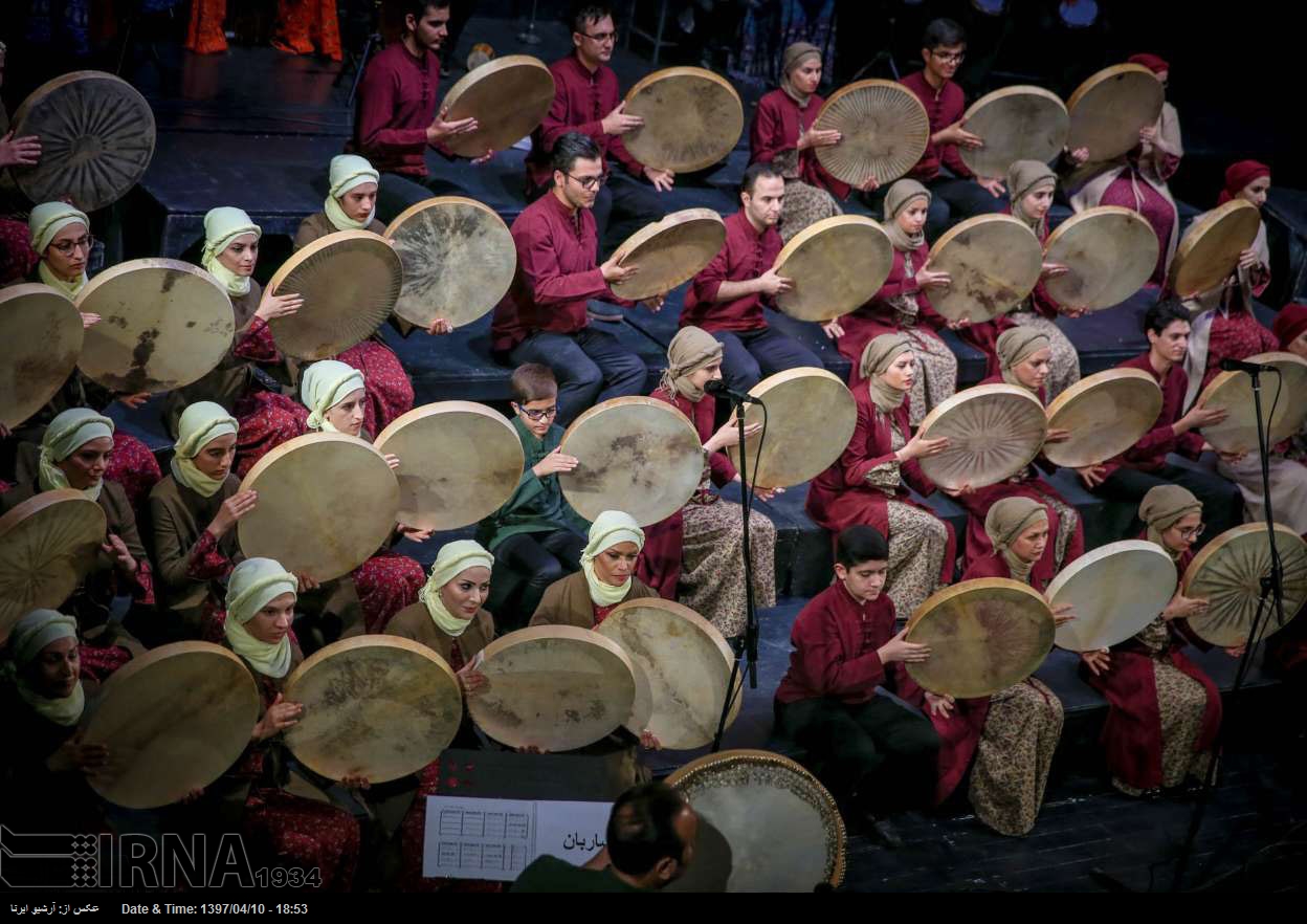 Iranian Daf players performing in Tehran