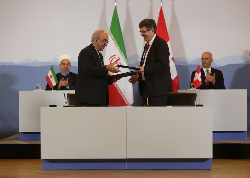 Iran und Schweiz unterzeichnen drei Dokumente der Zusammenarbeit Iran und Schweiz unterzeichnen drei Dokumente der Zusammenarbeit