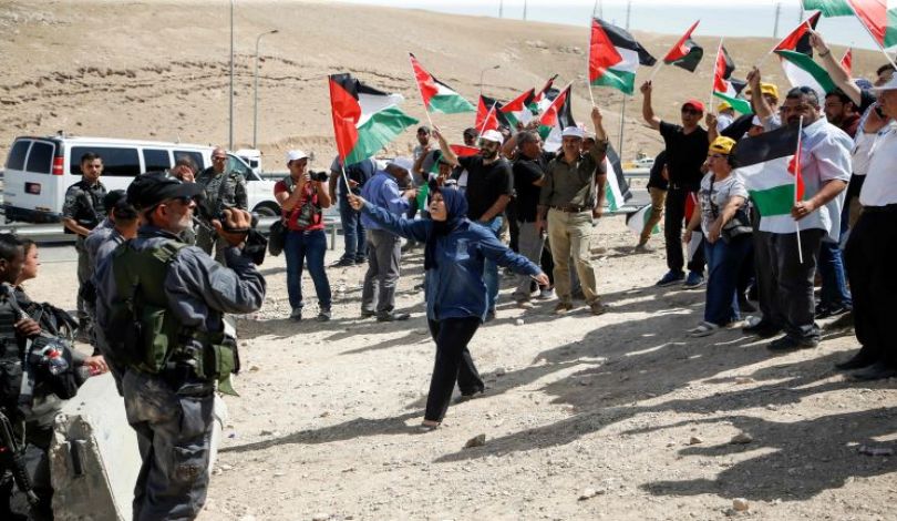 دعوات فلسطينية لتصعيد المواجهة ضد الاحتلال رداً علي سياسة التطهير العرقي الصهيونية دعوات فلسطينية لتصعيد المواجهة ضد الاحتلال رداً علي سياسة التطهير العرقي الصهيونية