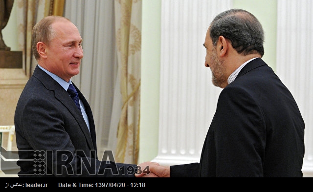 Velayati besucht Russland, um Botschaften von Führer und Präsidenten zu übermitteln Velayati besucht Russland, um Botschaften von Führer und Präsidenten zu übermitteln