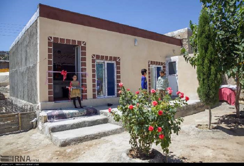 پنج هزار واحد زلزله زده تا پایان تیر به بهره برداری می رسد پنج هزار واحد زلزله زده تا پایان تیر به بهره برداری می رسد