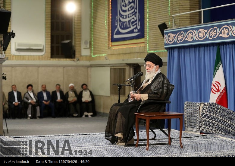 Ayatolá Jamenei: El diabólico acuerdo de EEUU sobre Palestina jamás se hará realidad Ayatolá Jamenei: El diabólico acuerdo de EEUU sobre Palestina jamás se hará realidad