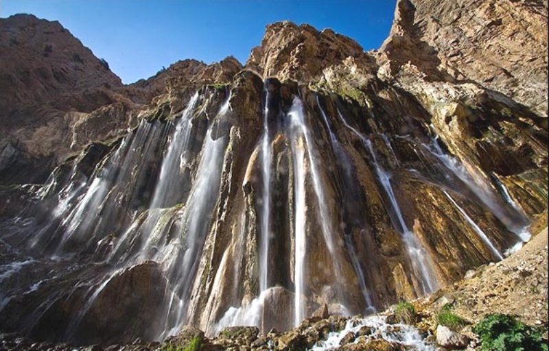 هنجارشكنی، علت بستن محوطه آبشار مارگون فارس بود
