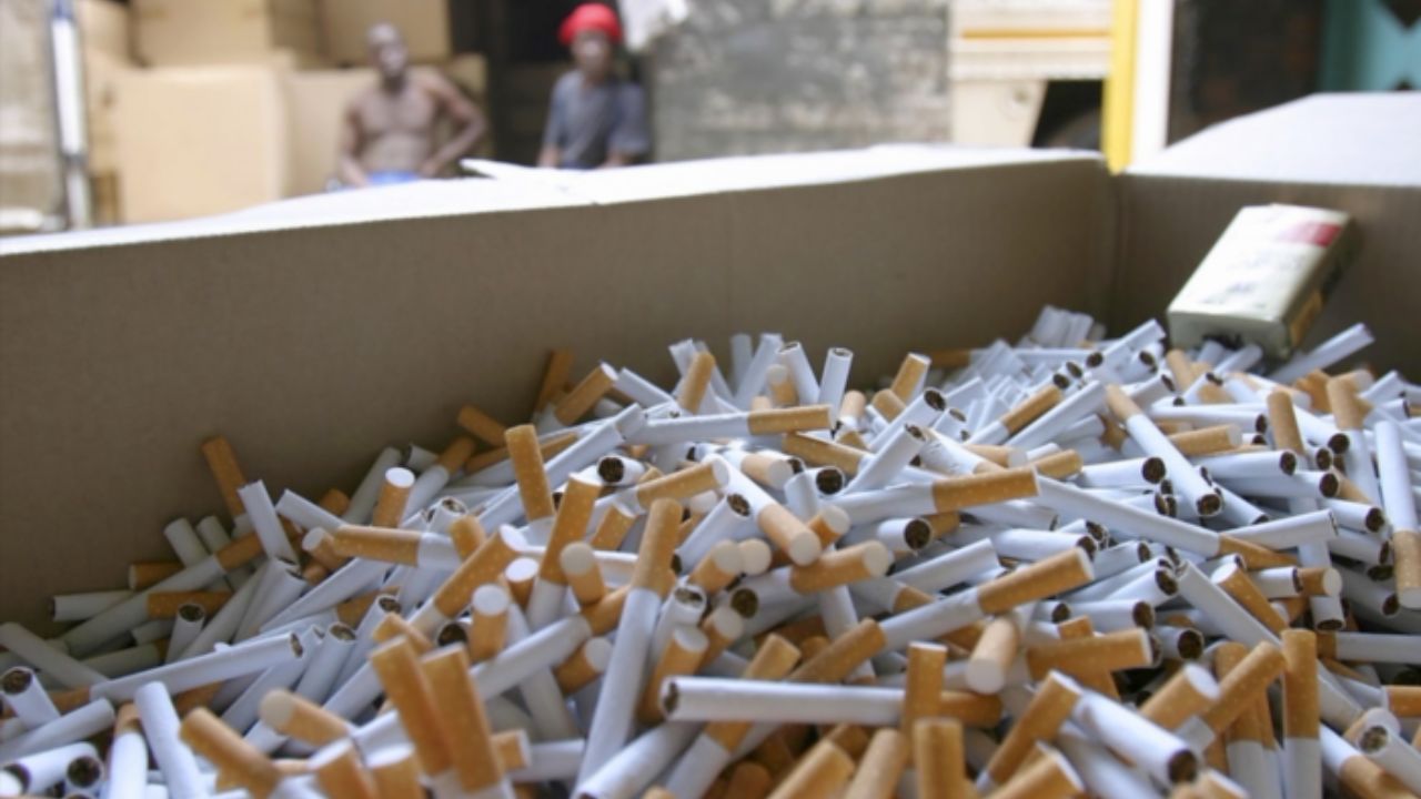 بيش از 181 هزار نخ سيگار قاچاق در مياندوآب كشف شد