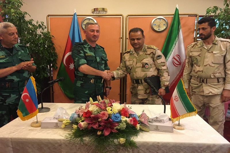 ایران و آذربایجان دیواره رودخانه مرزی آستاراچای را می سازند ایران و آذربایجان دیواره رودخانه مرزی آستاراچای را می سازند