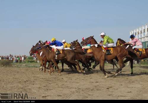 Curso de equitación en Bandar-e Tourkaman