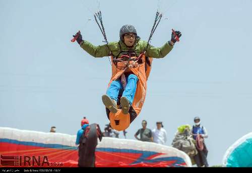 Campeonato de parapente en Irán