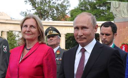 دعوت پوتین به عروسی وزیر خارجه اتریش انتقادبرانگیز شد