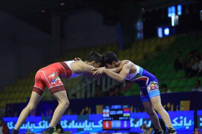 Int’l freestyle wrestling competitions kicks off in Arak