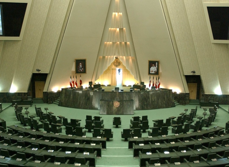Iran's Banking system can deal with sanctions Iran's Banking system can deal with sanctions