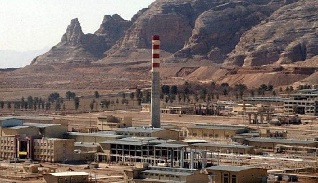 أعضاء لجنة الأمن القومي يزورون منشآت فوردو ونطنز أعضاء لجنة الأمن القومي يزورون منشآت فوردو ونطنز