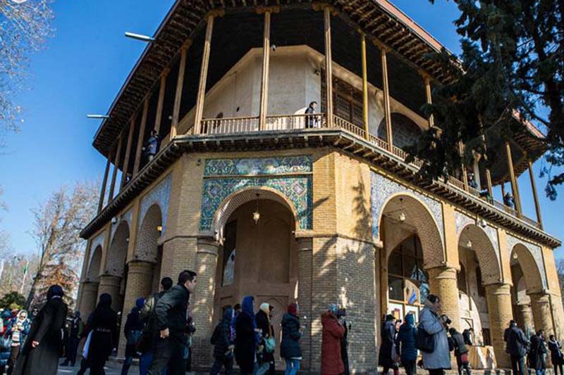 9800 سائح اجنبي زاروا المواقع التاريخية في قزوين 9800 سائح اجنبي زاروا المواقع التاريخية في قزوين