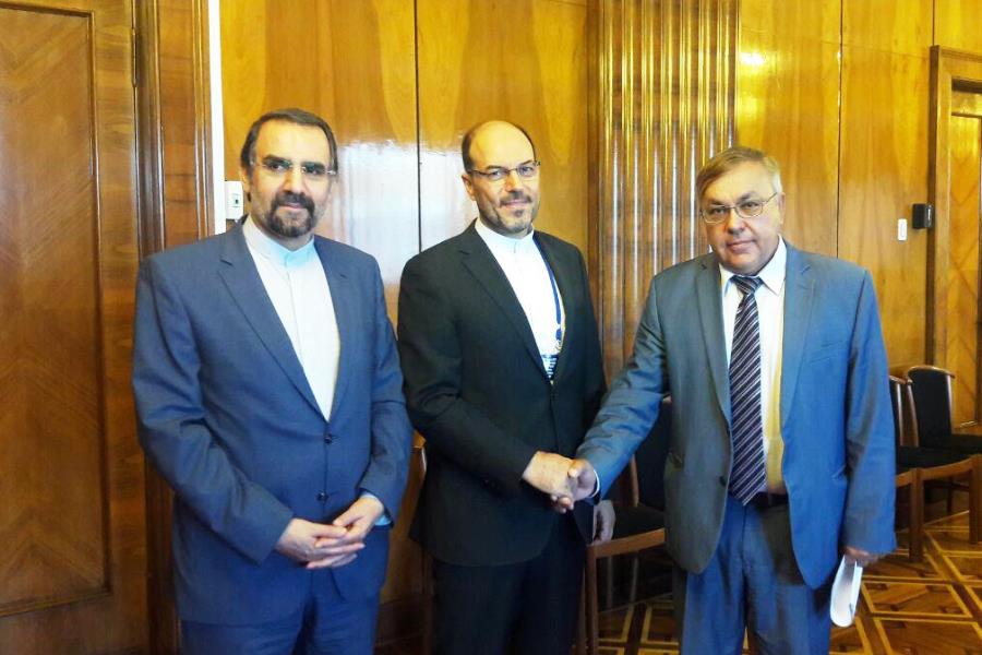 إيران وروسيا تتبادلان وجهات النظر حول مكافحة الإرهاب إيران وروسيا تتبادلان وجهات النظر حول مكافحة الإرهاب