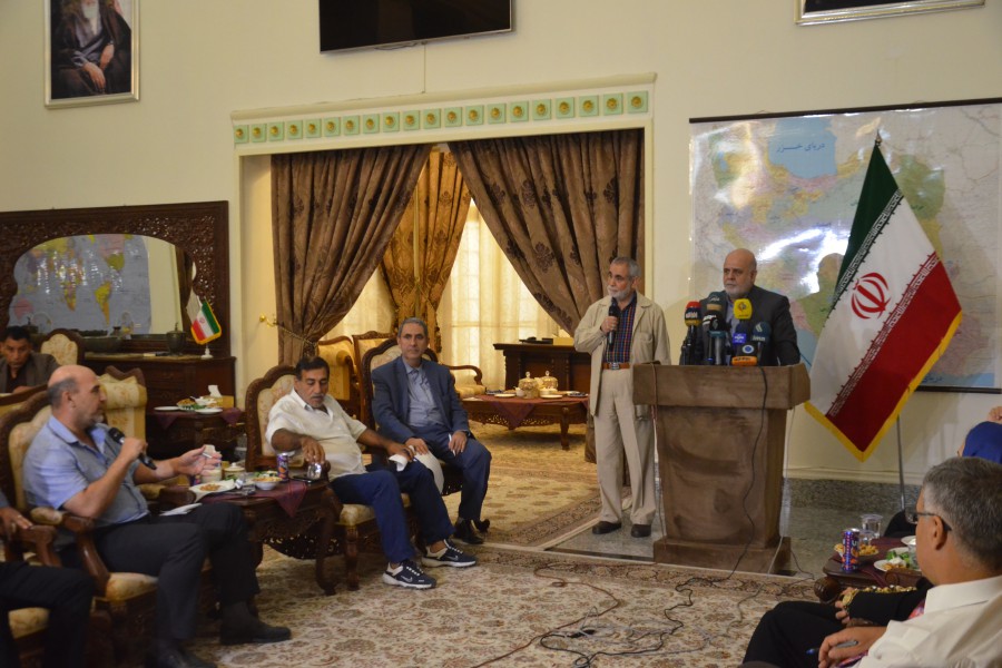 السفیر الایرانی یدعو بغداد للاعتراض علي الحظر الامیركی ضد طهران السفیر الایرانی یدعو بغداد للاعتراض علي الحظر الامیركی ضد طهران
