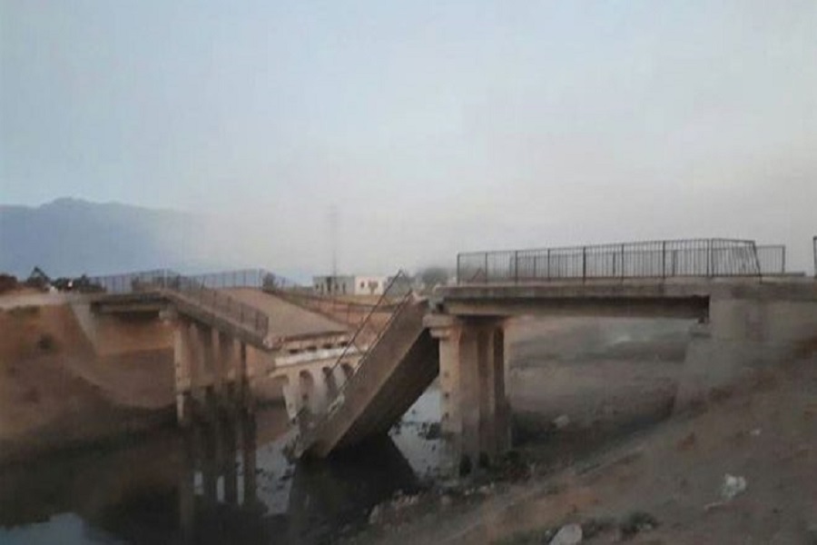المجموعات الإرهابية تواصل استهدافها للبني التحتية وتدمر جسر التوينة بريف حماة الشمالي المجموعات الإرهابية تواصل استهدافها للبني التحتية وتدمر جسر التوينة بريف حماة الشمالي