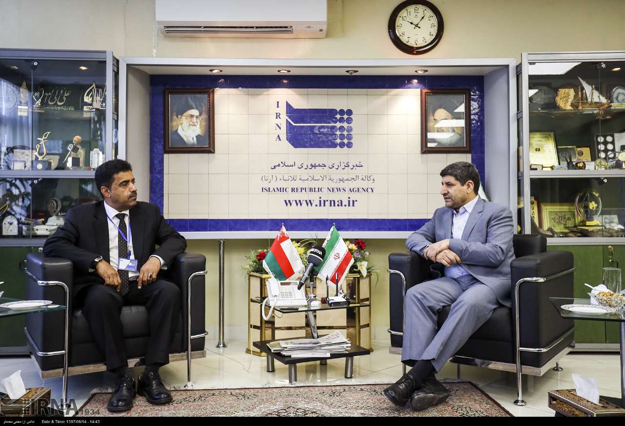 مدير عام ارنا: علاقات ايران الودية والرسمية مع عمان لابد ان تتوسع وتمتد لتشمل شعبيهما مدير عام ارنا: علاقات ايران الودية والرسمية مع عمان لابد ان تتوسع وتمتد لتشمل شعبيهما