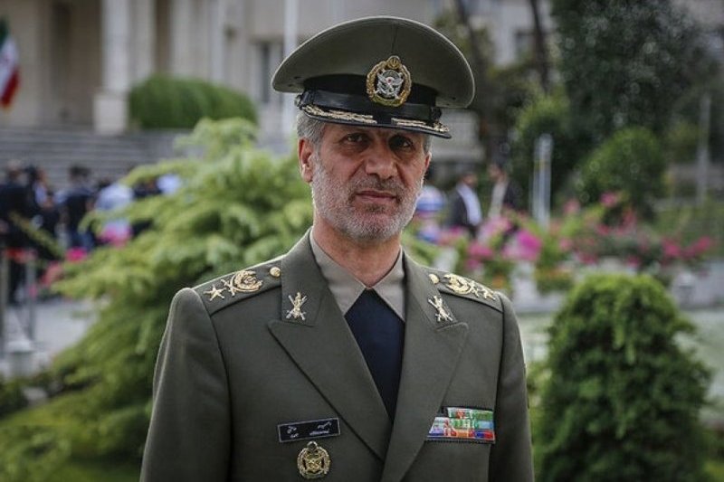 وزير الدفاع يزور الصين وزير الدفاع يزور الصين