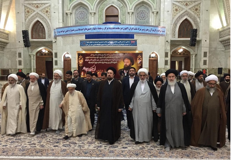 اعضاء مجلس خبراء القيادة يزورون مرقد الامام الراحل (رض) اعضاء مجلس خبراء القيادة يزورون مرقد الامام الراحل (رض)