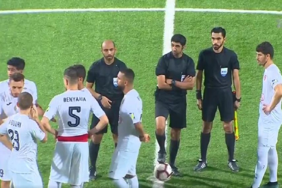 فريق اتحاد الجزائر يعتذر عما بدر من أنصاره لنادي القوة الجوية العراقي فريق اتحاد الجزائر يعتذر عما بدر من أنصاره لنادي القوة الجوية العراقي