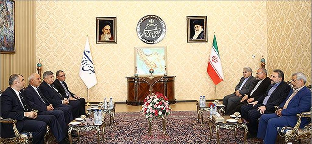 سیاسة ایران ترتكز علي تعزیز العلاقات مع بلدان اسیا الوسطي سیاسة ایران ترتكز علي تعزیز العلاقات مع بلدان اسیا الوسطي
