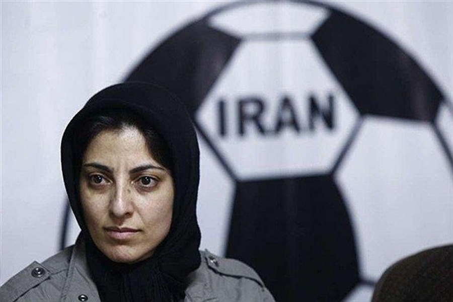 سيدة ايرانية تقود منتخب النساء الكويتي لكرة قدم الصالات سيدة ايرانية تقود منتخب النساء الكويتي لكرة قدم الصالات