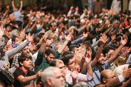 «مناجات خوانی»، آیین همراهی سوگواران بر استغاثه حسین(ع) با پروردگارش «مناجات خوانی»، آیین همراهی سوگواران بر استغاثه حسین(ع) با پروردگارش