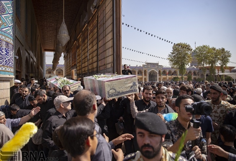 پیكرهای پاك 9 شهید گمنام در شیراز تشییع شد