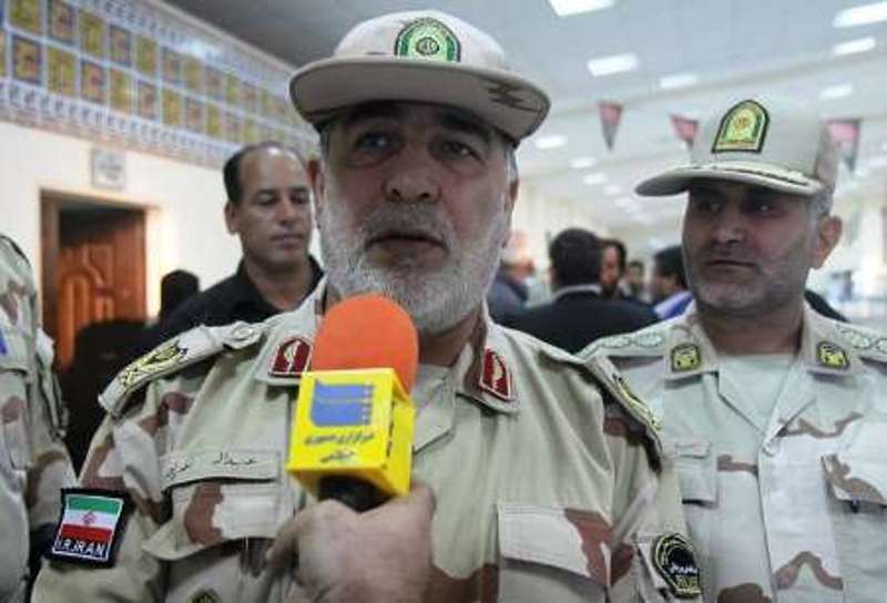 اعتقال طاقم سفينة صيد اجنبية في المياه الاقليمية الايرانية اعتقال طاقم سفينة صيد اجنبية في المياه الاقليمية الايرانية