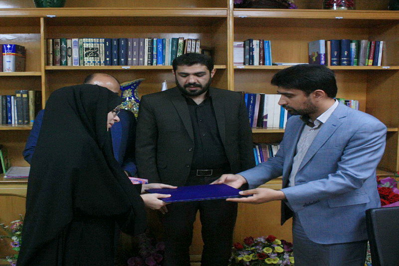 اداره كل كتابخانه هاي استان اصفهان 30 طرح در دست ساخت دارد