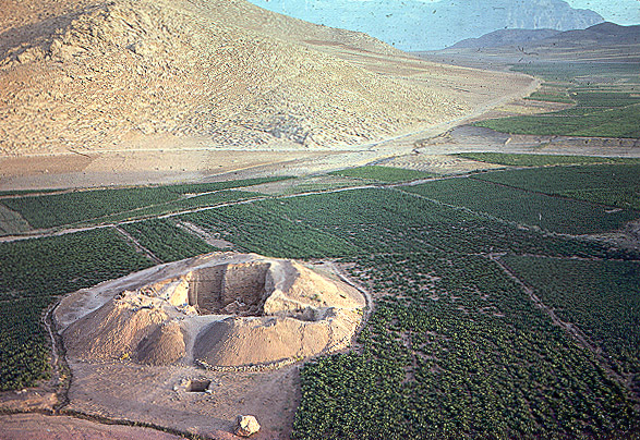 New evidence on Tappeh Ganj Darreh discovered in Kermanshah New evidence on Tappeh Ganj Darreh discovered in Kermanshah